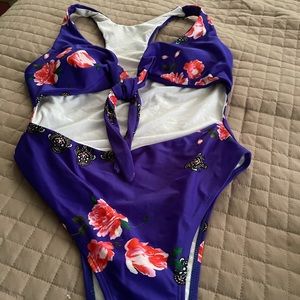 Woman’s size medium swim suit